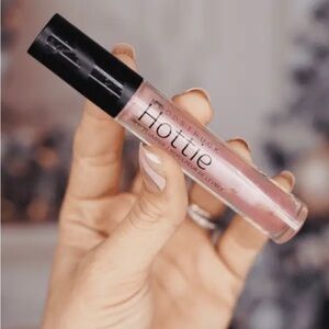 Younique: Hottie Lip Plumper - Pink